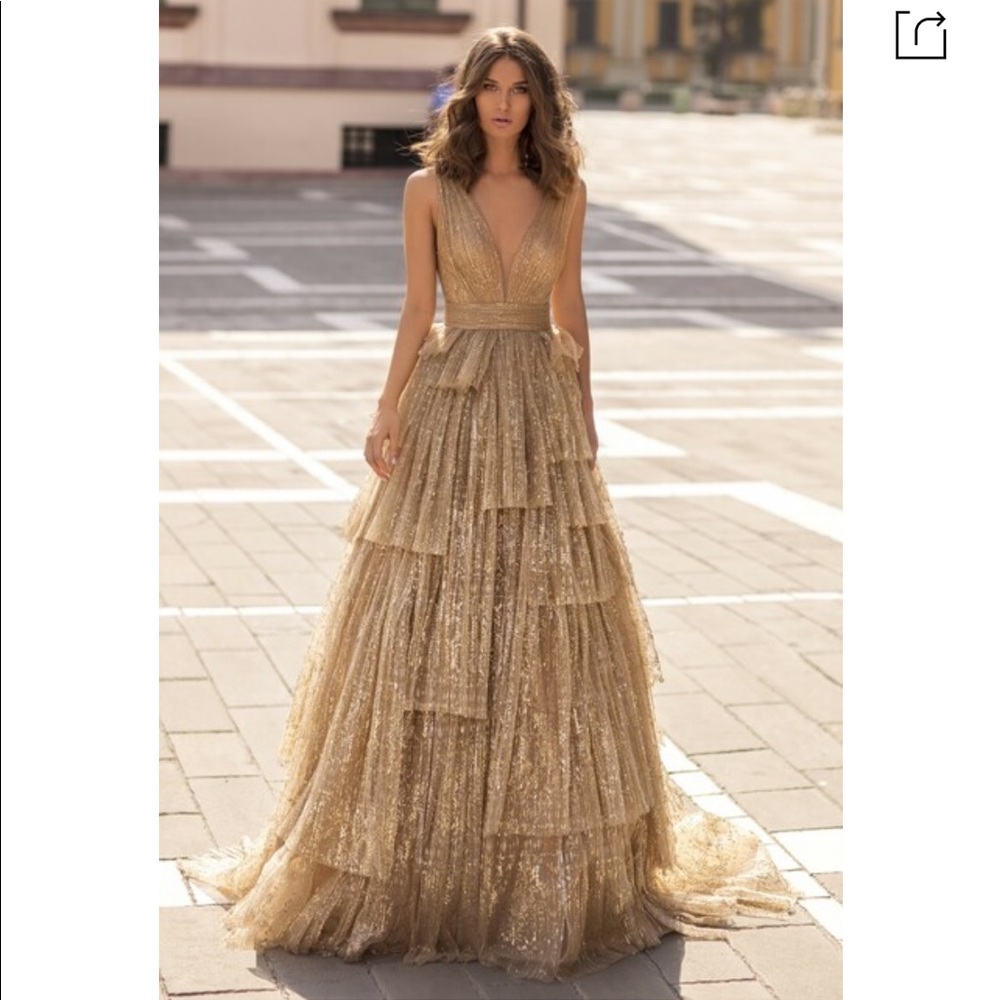 Tarik Ediz Gold Sleeveless Tulle Gown - Size 4